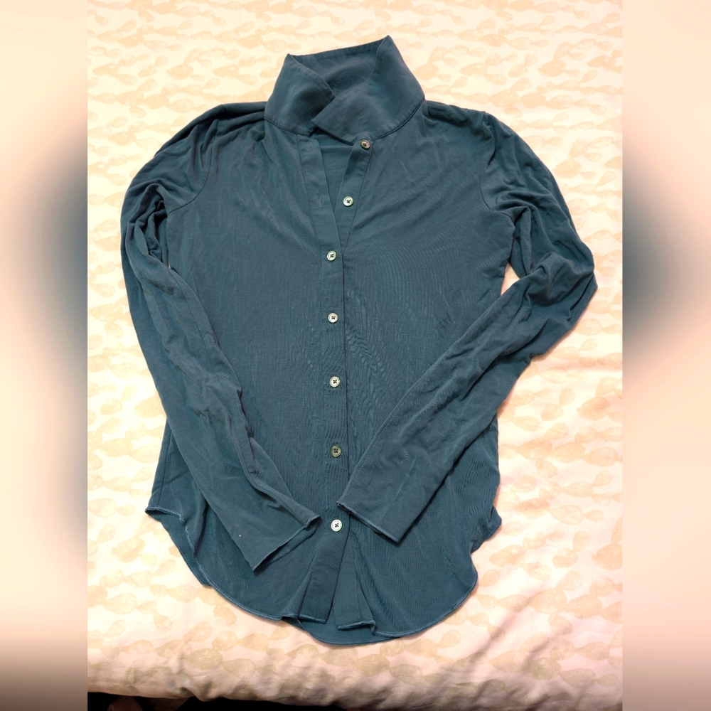 Woman's Wilfred button down